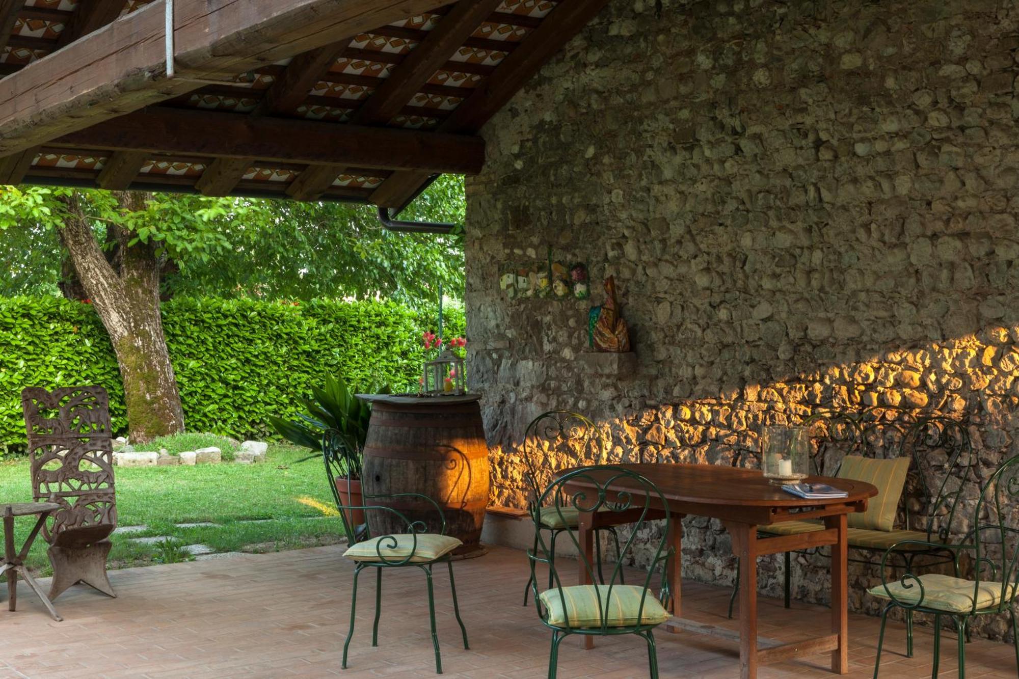 B&B La Casa Del Sole Manzano Exteriör bild